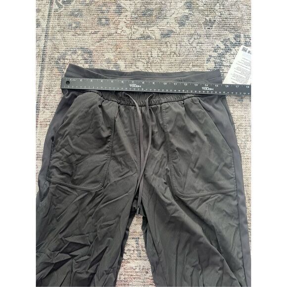 NWT Lululemon Beyond the Studio Jogger - Picture 3 of 7
